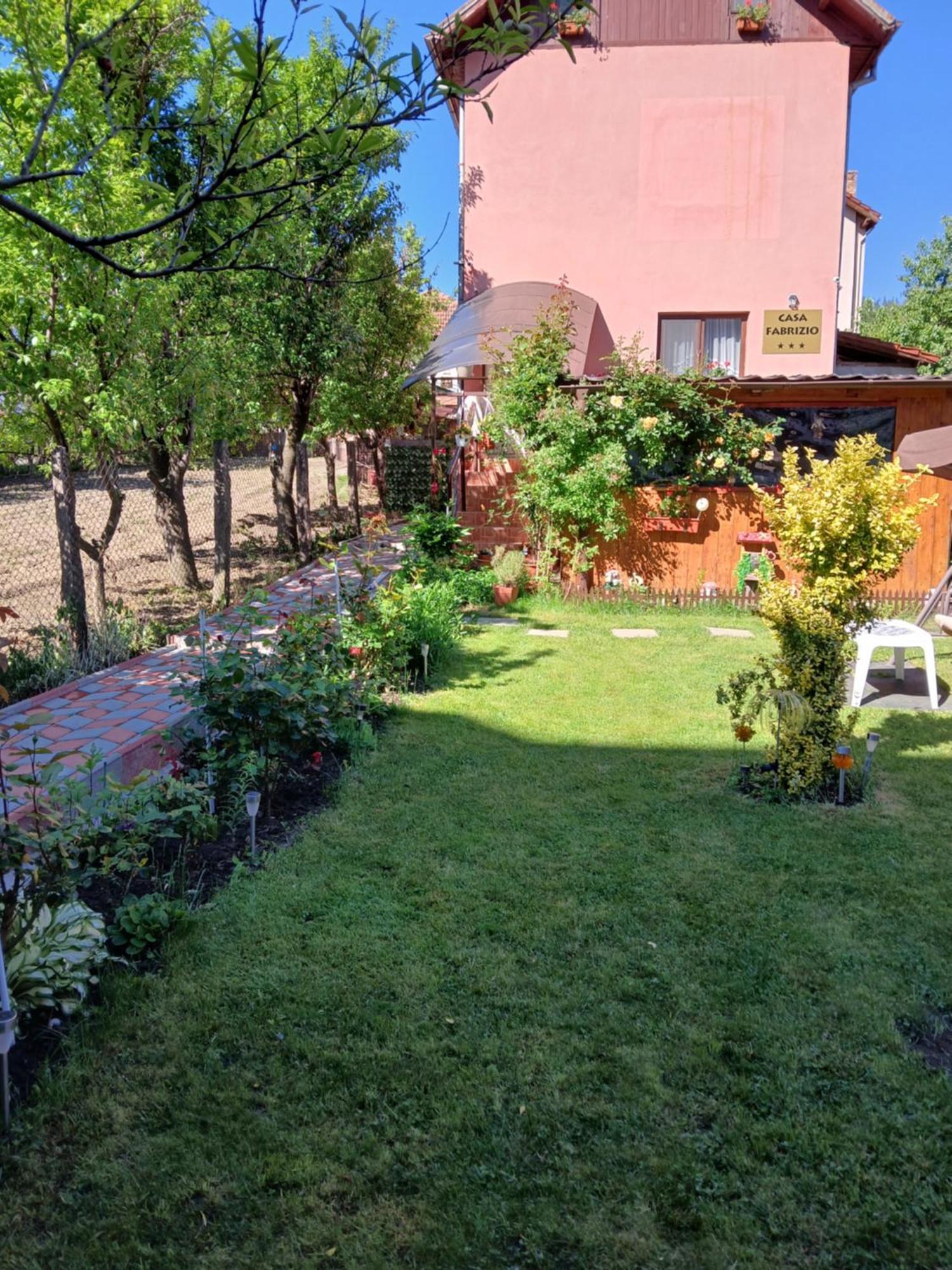 מלון Călimăneşti Casa Fabrizio מראה חיצוני תמונה